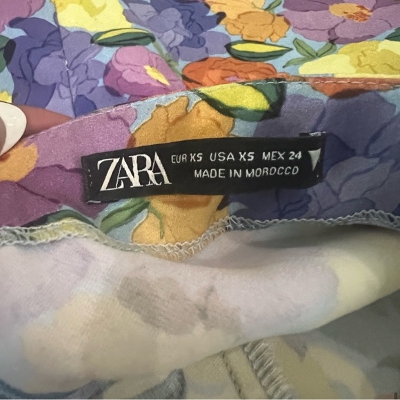 Zara Floral Print Dress/Romper - Picture 6 of 6